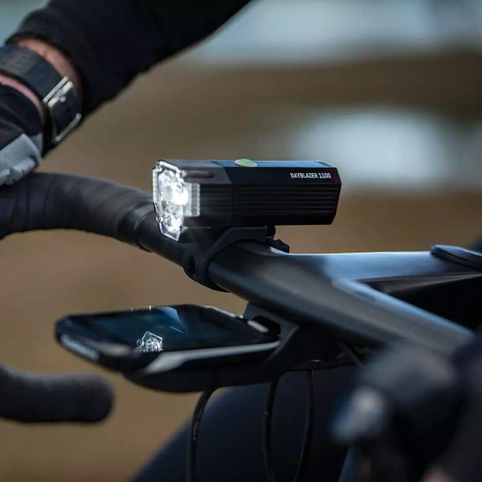 Lampka przednia BLACKBURN DAYBLAZER 1500 lumenów