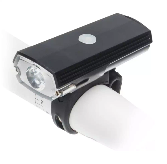 Lampka przednia BLACKBURN DAYBLAZER 550 FRONT 550 lumenów czarna