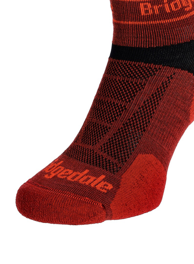 Skarpety Bridgedale Ultralight T2 Merino Sport Low - red