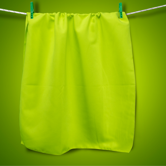 Ręcznik szybkoschnący z powłoką antybakteryjną Dr.Bacty 60x130 - neon żółty