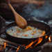 Patelnia turystyczna żeliwna GSI Outdoors Guidecast Deep Frypan