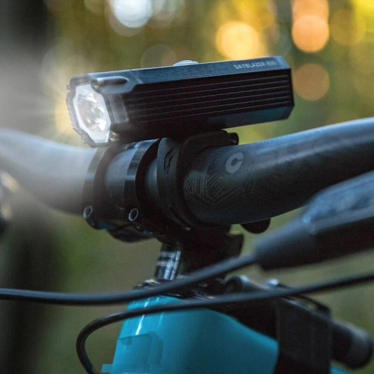 Zestaw lamp BLACKBURN DAYBLAZER 1000 przód 1000 lumenów 65 lumenów tył